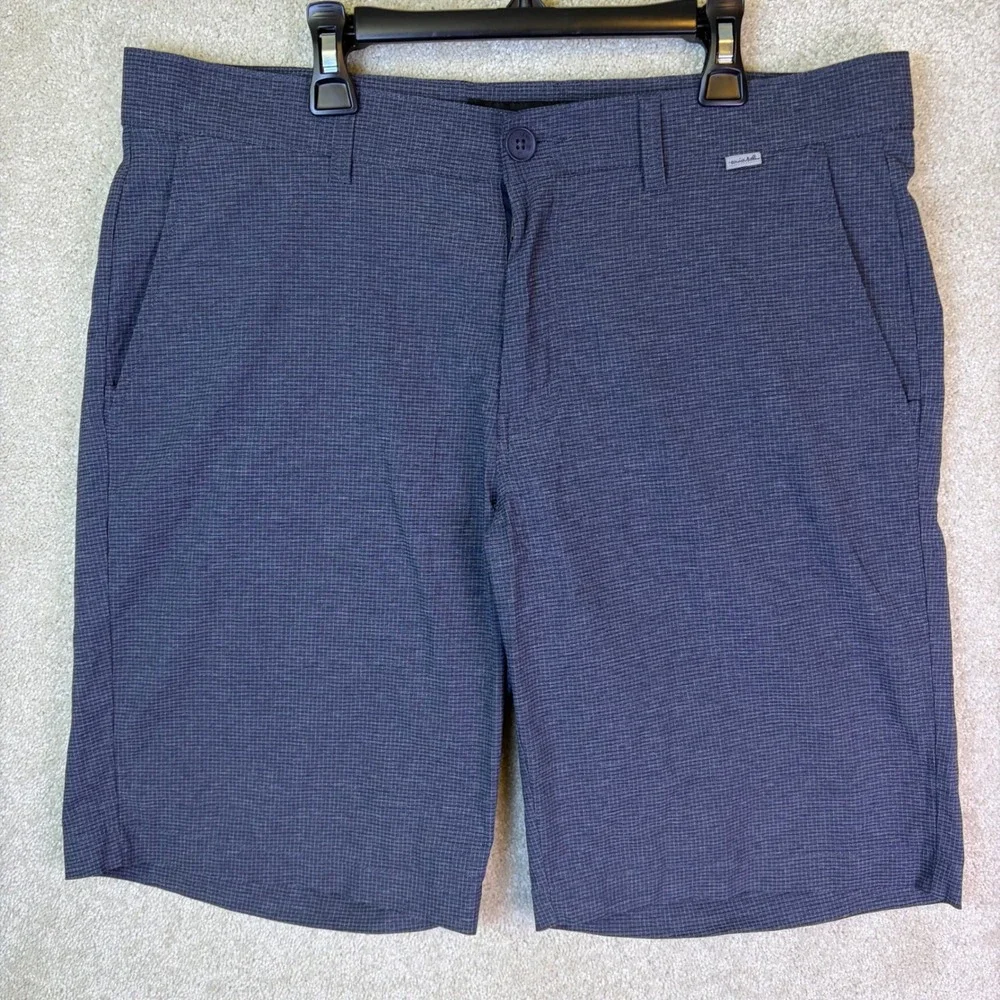 TravisMathew Golf Shorts Mens 34 Grey Micro Check Performance Stretch Flat Front